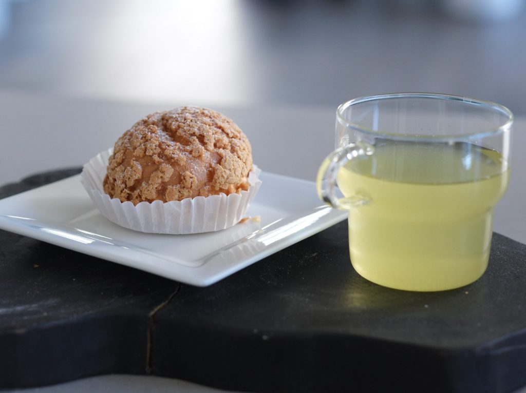 demo cream puff